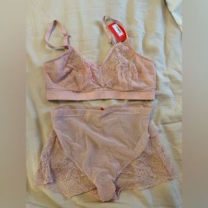 SPANX matching set size L. Light pink/nude. Both size Large.